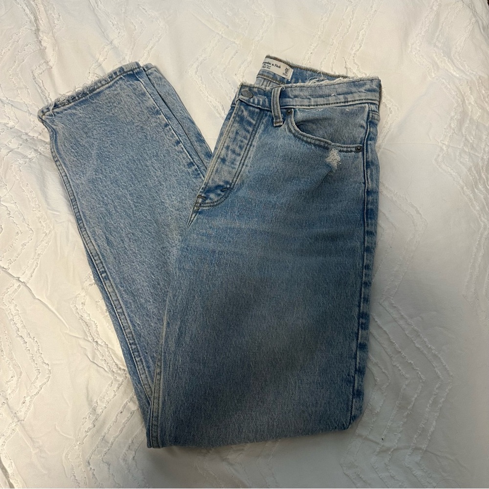 Abercrombie & Fitch Dad Jean